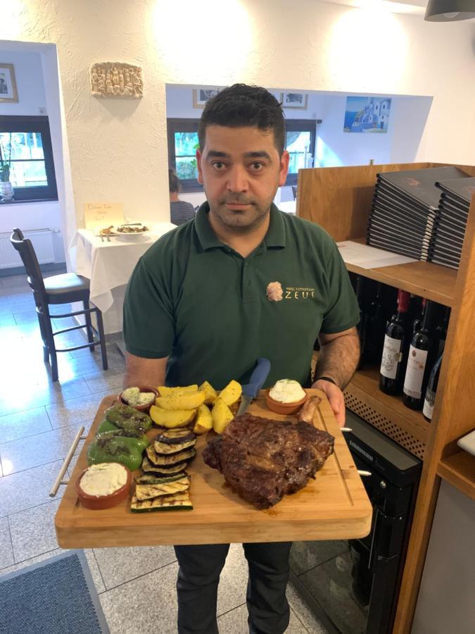 Hotel Und Restaurant Zeus Wolfsburg Eksteriør bilde